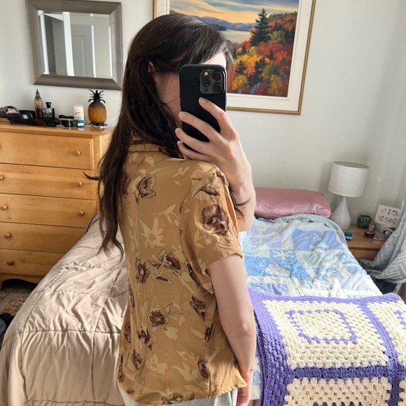 Jones New York 90s Womens Floral Short Sleeve Button Up Shirt Yellow Silk Small - Picture 6 of 11